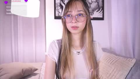 Snapshot of soy_iris chatting on September 2025 11:54:01 PM Irisita online show from September 2025 11:54:01 PM