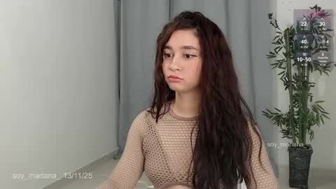 Snapshot of soy_mariana_ chatting on November 2025 05:06:01 AM M A R I A N A online show from November 2025 05:06:01 AM