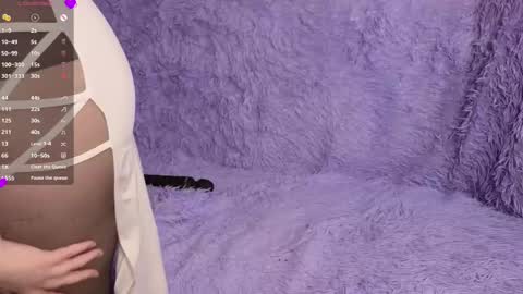 Snapshot of soy_milk chatting on March 2025 06:22:02 PM Nicole online show from March 2025 06:22:02 PM