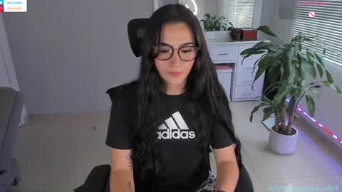 Luisa    online show from December 2024 08:11:01 PM