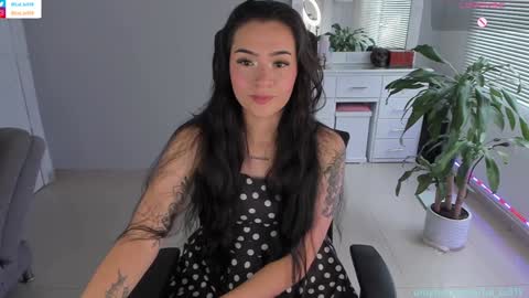 Luisa    online show from December 2024 04:40:02 PM