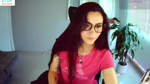 Luisa    online show from January 2025 08:43:02 PM