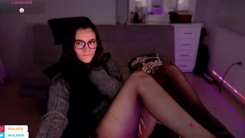 Luisa    online show from March 2025 07:41:01 AM