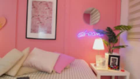 Aleja online show from October 2025 05:46:01 AM