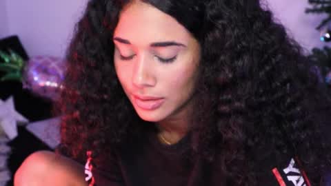 Snapshot of soytropicalfruit chatting on December 2024 01:54:01 AM You want to talk to me more personal follow me in My Channel VIP 50 the discount online show from December 2024 01:54:01 AM