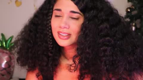 Snapshot of soytropicalfruit chatting on December 2024 07:41:01 AM You want to talk to me more personal follow me in My Channel VIP 50 the discount online show from December 2024 07:41:01 AM