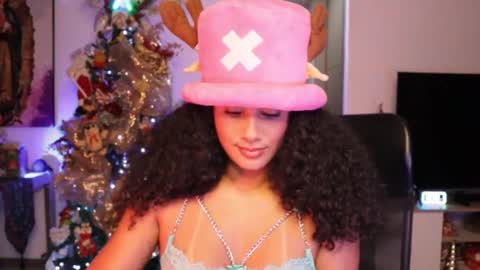 Snapshot of soytropicalfruit chatting on December 2024 01:11:02 AM You want to talk to me more personal follow me in My Channel VIP 50 the discount online show from December 2024 01:11:02 AM