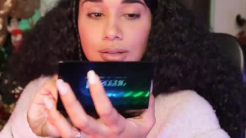 Snapshot of soytropicalfruit chatting on December 2024 05:09:02 AM You want to talk to me more personal follow me in My Channel VIP 50 the discount online show from December 2024 05:09:02 AM