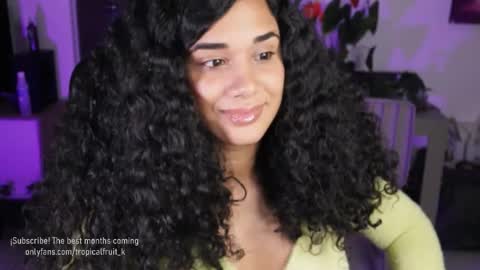 Snapshot of soytropicalfruit chatting on October 2025 12:08:02 AM You want to talk to me more personal follow me in My Channel VIP 50 the discount online show from October 2025 12:08:02 AM