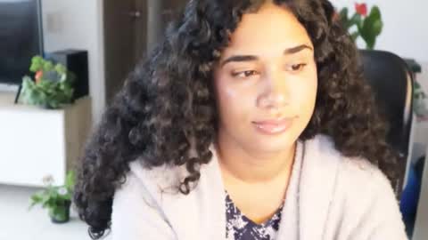 Snapshot of soytropicalfruit chatting on October 2025 11:32:02 AM You want to talk to me more personal follow me in My Channel VIP 50 the discount online show from October 2025 11:32:02 AM