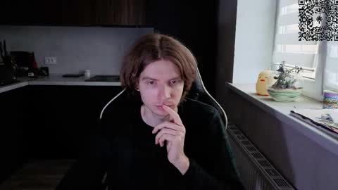 Snapshot of spaisenok chatting on November 2025 09:20:02 AM Mike online show from November 2025 09:20:02 AM