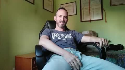 Manu  online show from October 2025 04:19:01 PM