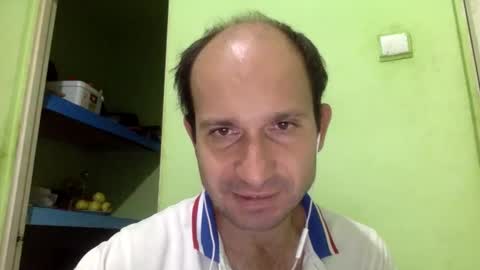 Snapshot of sparei7 chatting on October 2025 10:25:02 PM Snaiky online show from October 2025 10:25:02 PM