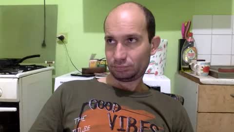 Snapshot of sparei7 chatting on November 2025 09:26:01 PM Snaiky online show from November 2025 09:26:01 PM