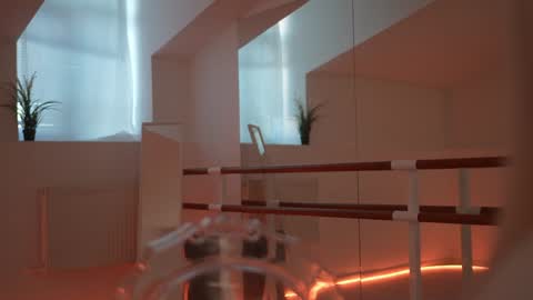 Snapshot of sparks__daisy chatting on December 2024 09:46:01 AM DAISY online show from December 2024 09:46:01 AM