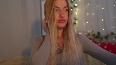 Snapshot of sparks__daisy chatting on January 2025 06:30:01 PM DAISY online show from January 2025 06:30:01 PM