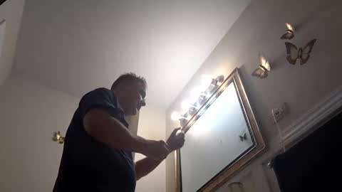 Snapshot of sparkyspeedway chatting on October 2025 12:55:02 AM sparkyspeedway online show from October 2025 12:55:02 AM