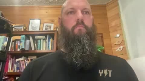 Beard Guy online show from January 2025 01:47:01 AM