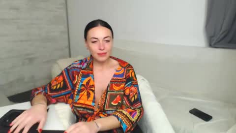 Carla online show from December 2024 06:32:02 PM