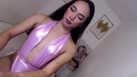 Alora online show from December 2024 01:03:01 AM