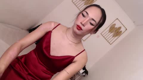 Alora online show from December 2024 05:44:01 AM