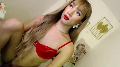 Alora online show from January 2025 07:04:01 PM