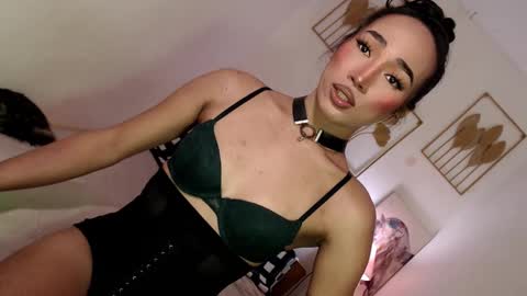 Alora online show from February 2025 02:37:01 AM