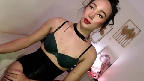 Alora online show from February 2025 09:38:01 AM