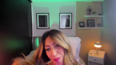 Snapshot of spicy_lover1 chatting on February 2025 03:40:01 PM Sara online show from February 2025 03:40:01 PM