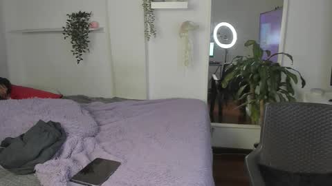 Snapshot of spider_baby_ chatting on December 2025 12:52:02 AM spider_baby_ online show from December 2025 12:52:02 AM