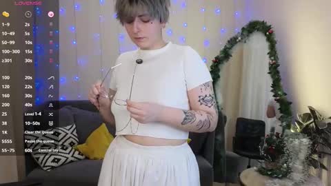 Snapshot of spiderarti chatting on December 2025 09:30:01 PM spiderarti online show from December 2025 09:30:01 PM