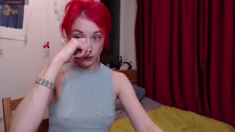 Snapshot of spoilme_gently chatting on October 2025 06:18:01 PM Abby online show from October 2025 06:18:01 PM