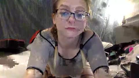 Snapshot of spreadingbutters chatting on November 2025 05:54:01 AM C U M S L U T online show from November 2025 05:54:01 AM