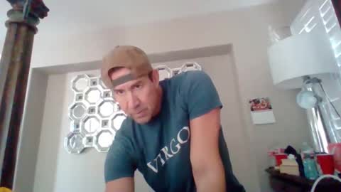 spunandhunglv online show from November 2025 06:14:01 PM