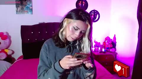  HELLO WELCOME MY NAME IS CHARLOTTE OY A NEW GIRL   online show from February 2025 05:08:01 AM