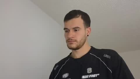 Vic online show from November 2025 02:17:02 AM