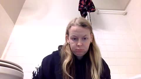 sriley386444137 online show from December 2024 06:03:02 PM