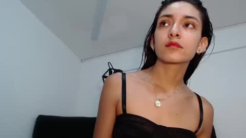 Snapshot of srta_luciana chatting on October 2025 12:27:02 PM . . online show from October 2025 12:27:02 PM