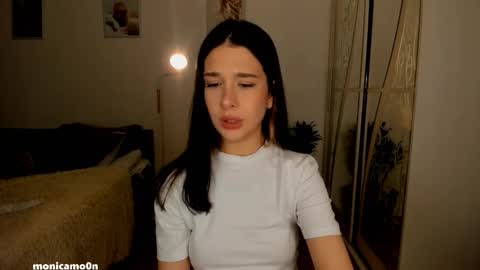 Snapshot of ssash1mii chatting on September 2025 11:30:01 PM Hey guys i miss you so much online show from September 2025 11:30:01 PM