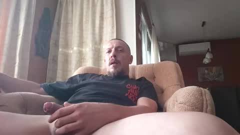 Snapshot of sskatsarski86 chatting on November 2025 07:09:02 AM SSKOCI online show from November 2025 07:09:02 AM