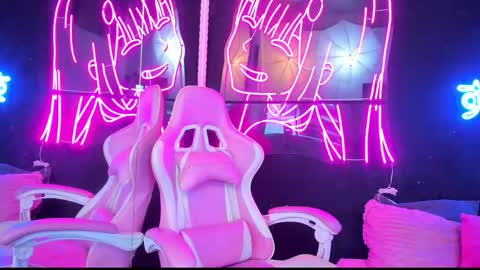 staarlightt online show from October 2025 09:26:02 PM