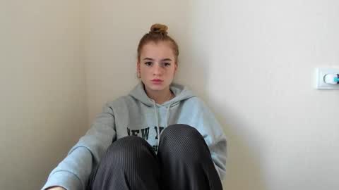 stacey__doll online show from September 2025 02:33:01 AM