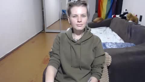 Snapshot of stacey_hot_01 chatting on December 2024 04:25:02 AM Stacey online show from December 2024 04:25:02 AM