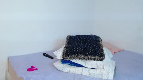 Snapshot of stacey_taylor7 chatting on December 2024 08:44:02 PM stacey_taylor7 online show from December 2024 08:44:02 PM