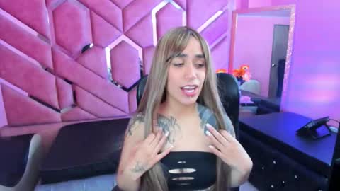 Snapshot of staceylee_ chatting on November 2025 02:44:01 AM Stacey lee online show from November 2025 02:44:01 AM