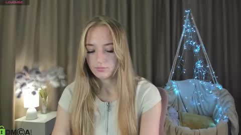 Stacy Mon Tue Wed Thu Fri Sun GMT GMT 3 1000am - 0400pm  online show from October 2025 09:07:02 AM