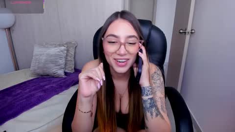 Snapshot of stacyconner chatting on October 2025 03:32:01 PM Stacy Conner online show from October 2025 03:32:01 PM