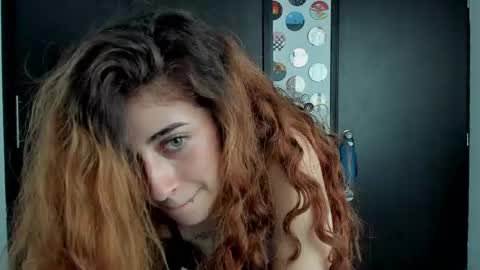 Snapshot of star_shooting chatting on September 2025 10:02:01 PM star_shooting online show from September 2025 10:02:01 PM