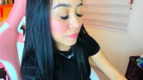 Snapshot of starlie_ chatting on October 2025 01:55:02 AM Alisson online show from October 2025 01:55:02 AM