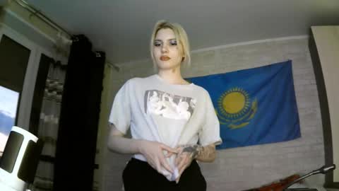 Katie online show from September 2025 02:30:01 PM